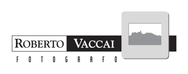 Logo Roberto Vaccai (fotografo), 1996 – progettato da Mancinelli Design